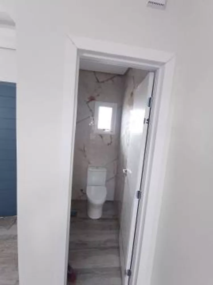 Casa à venda com 4 quartos, 168m² - Foto 4