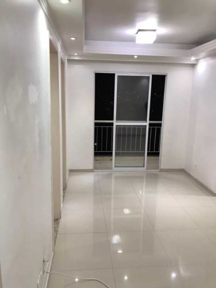 Apartamento à venda com 3 quartos, 71m² - Foto 3