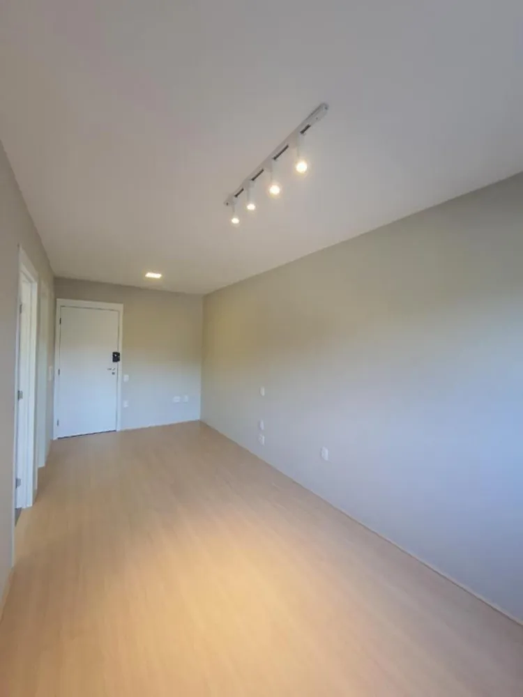 Apartamento, 1 quarto, 27 m² - Foto 2