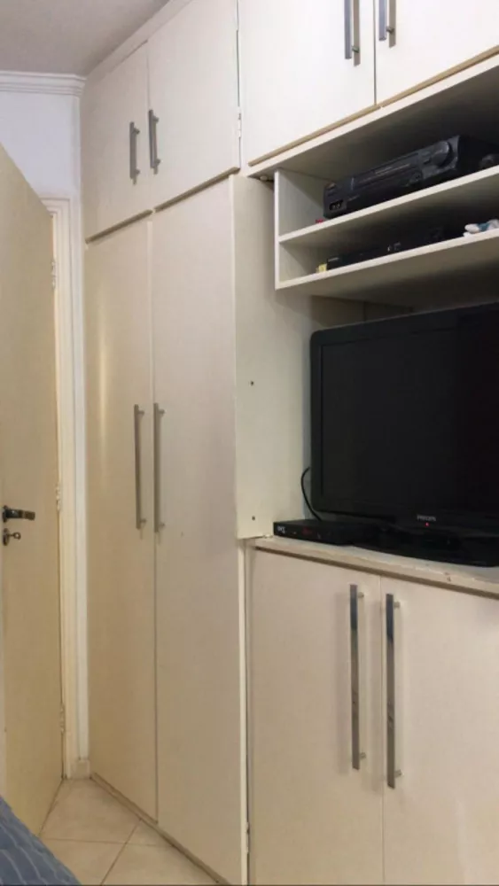 Apartamento à venda com 2 quartos, 62m² - Foto 4