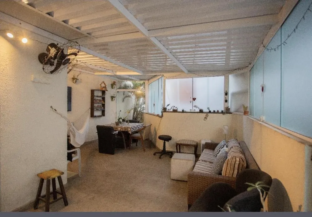 Casa, 3 quartos, 240 m² - Foto 1