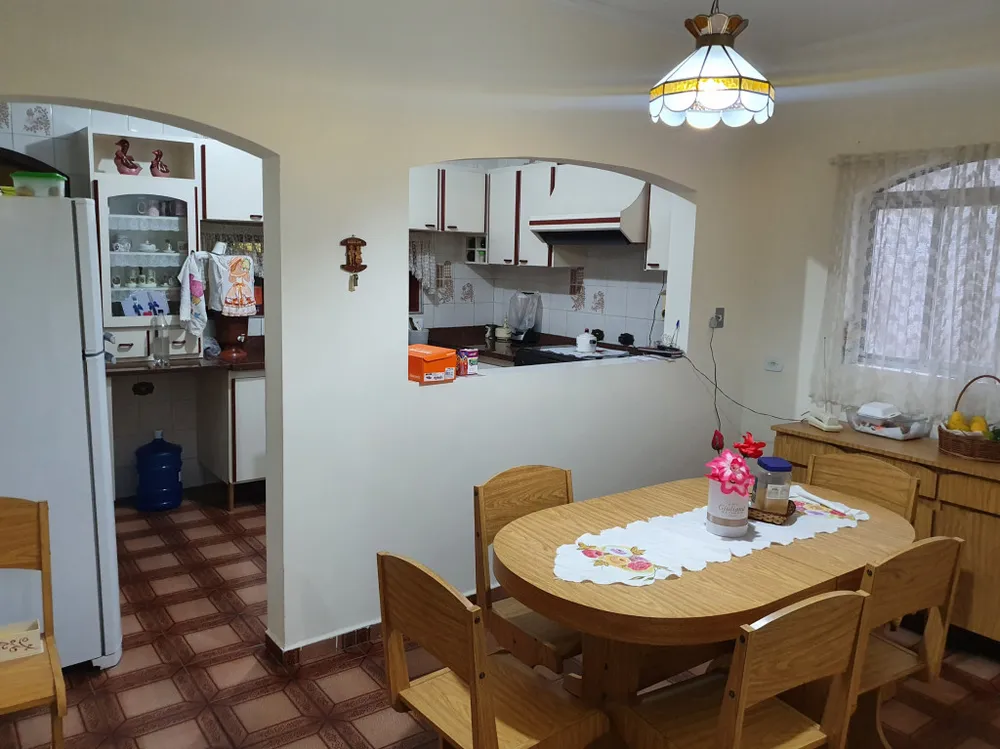 Casa, 3 quartos, 242 m² - Foto 3