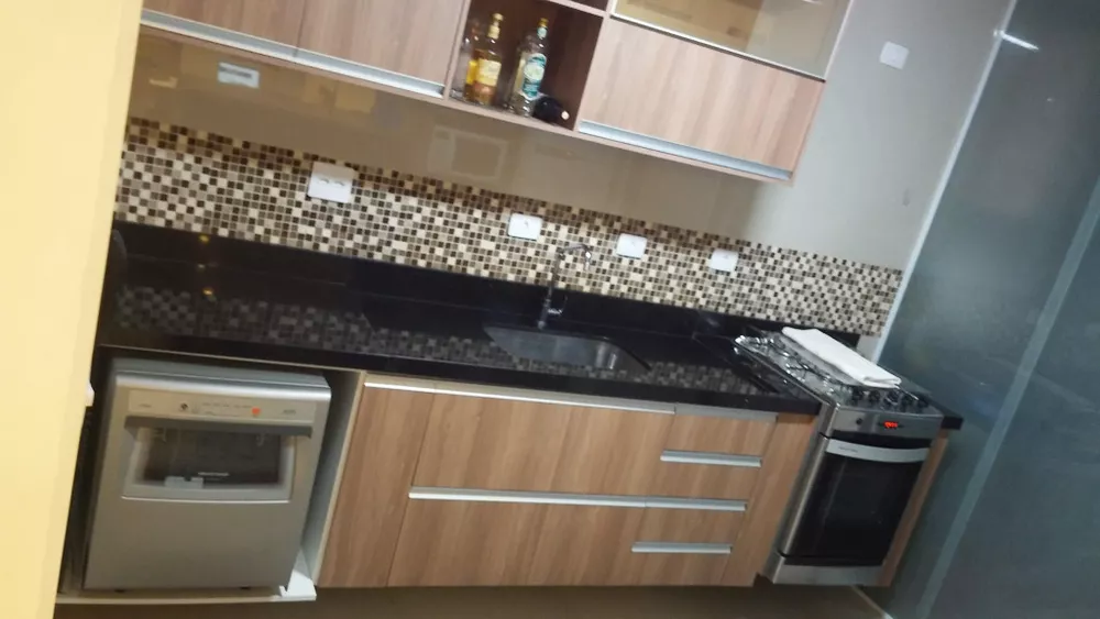 Apartamento à venda com 3 quartos, 95m² - Foto 1