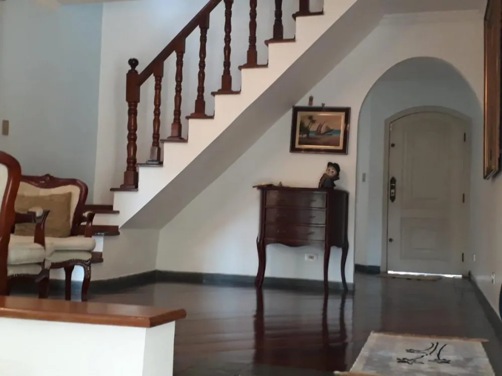 Casa, 4 quartos, 250 m² - Foto 3