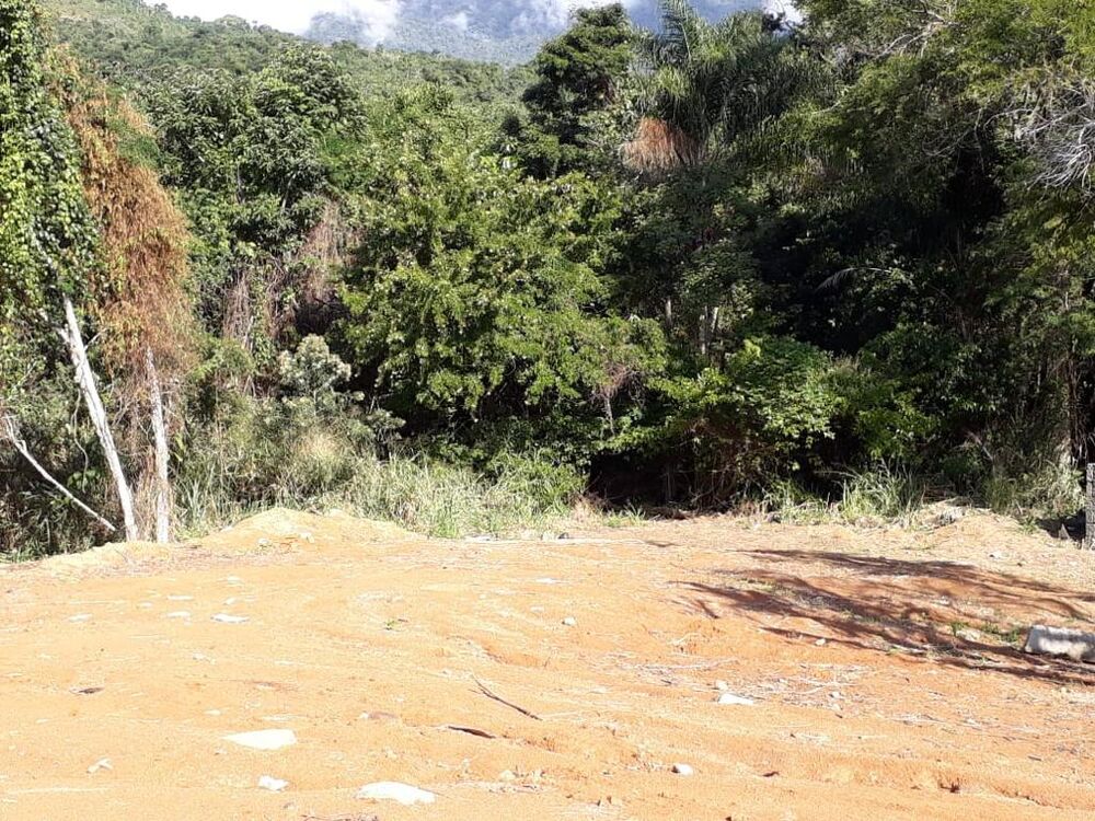 Terreno à venda, 2002m² - Foto 1