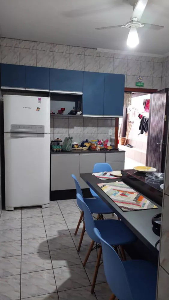 Casa à venda com 2 quartos, 4m² - Foto 5