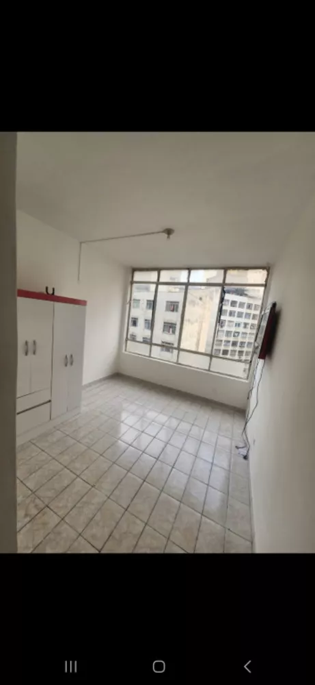 Apartamento à venda com 1 quarto, 28m² - Foto 2