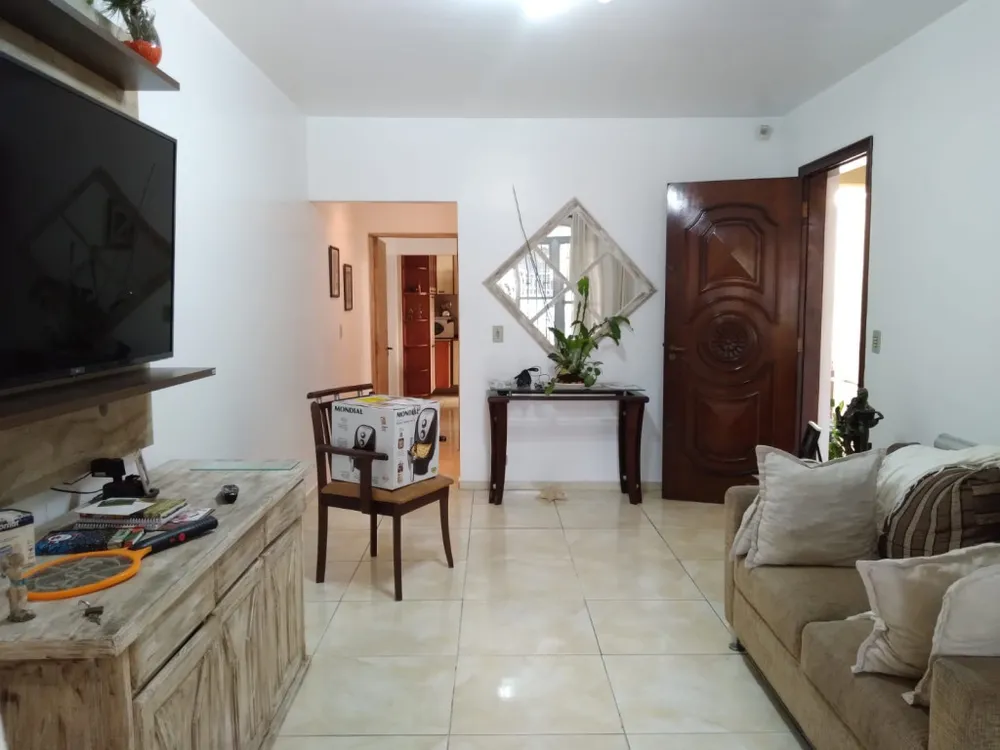 Casa, 3 quartos, 192 m² - Foto 2