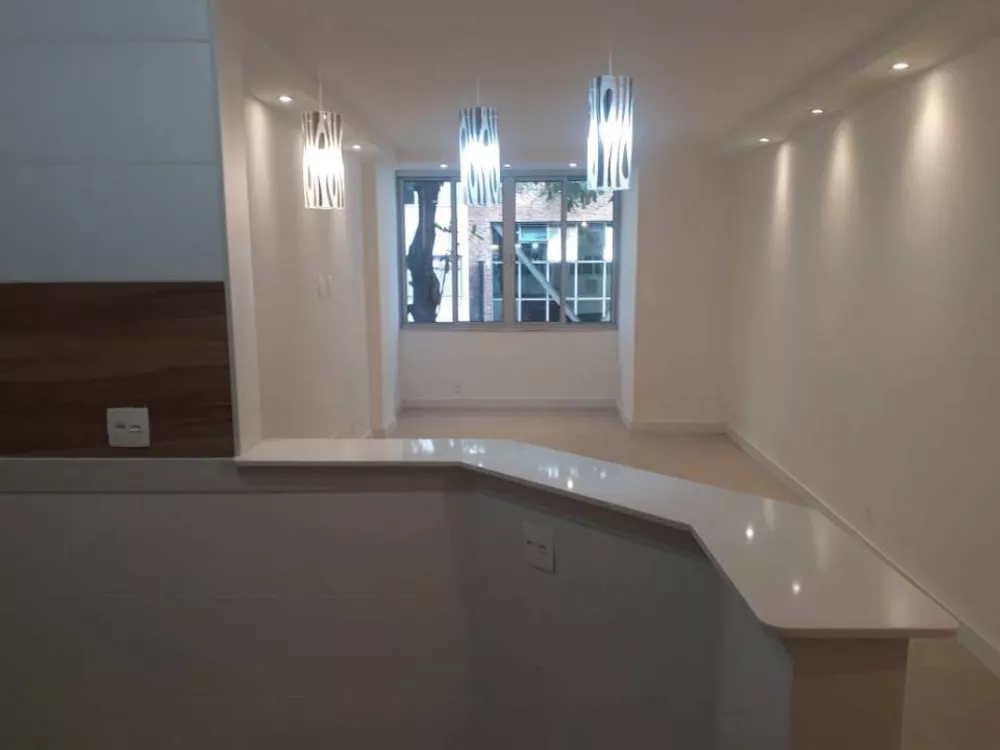 Casa à venda com 3 quartos, 110m² - Foto 1