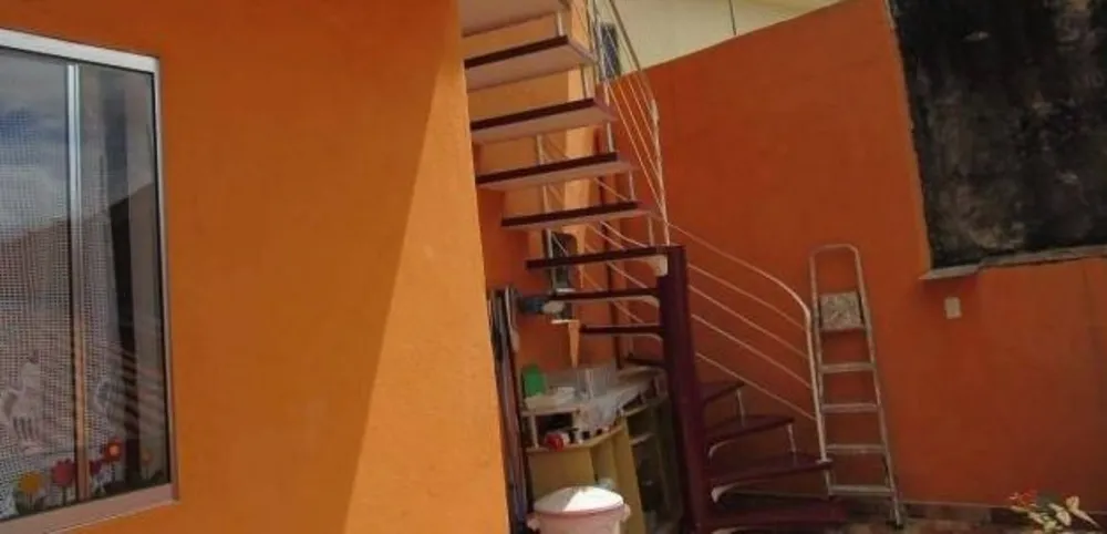 Casa, 4 quartos, 253 m² - Foto 1