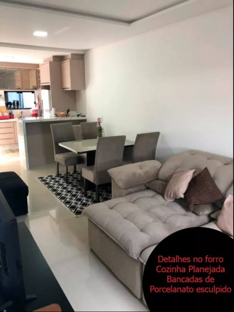 Casa à venda com 2 quartos, 74m² - Foto 3