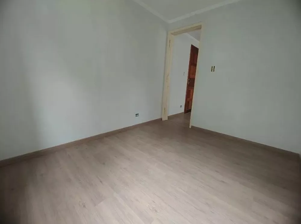 Casa à venda com 2 quartos, 50m² - Foto 3