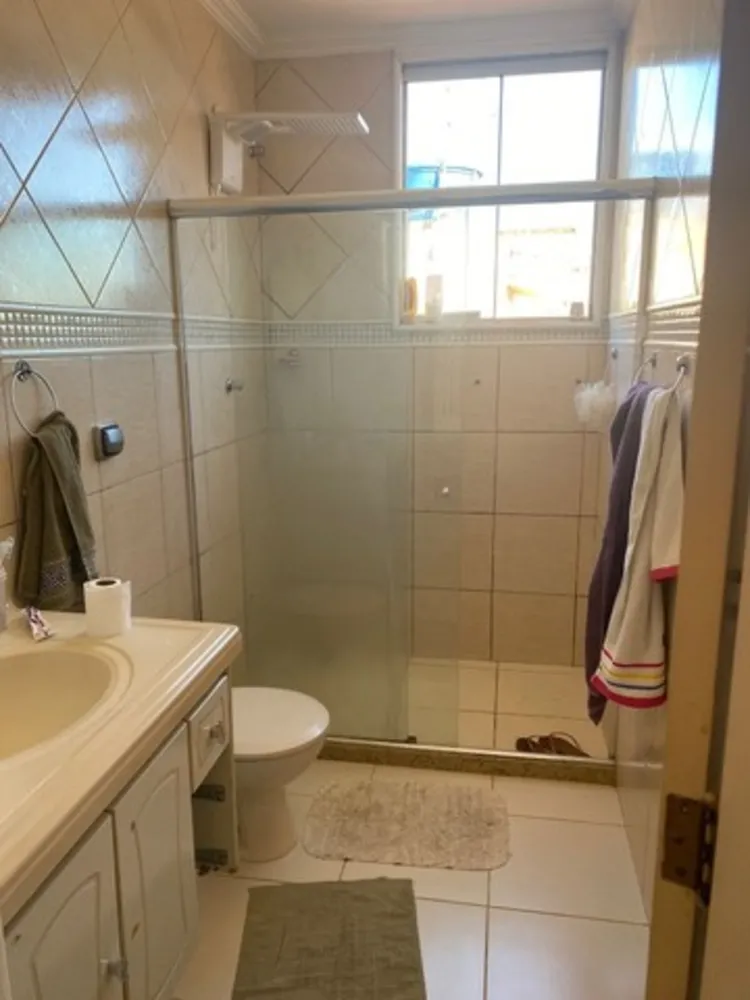 Casa, 3 quartos, 190 m² - Foto 2