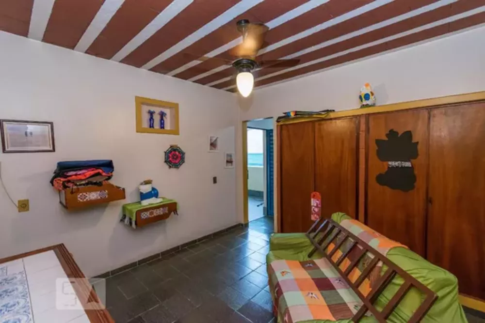 Casa à venda com 5 quartos, 200m² - Foto 7