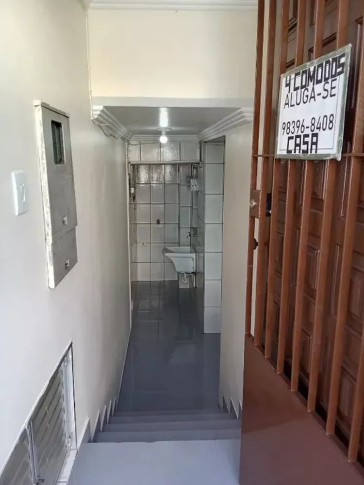 Casa à venda com 1 quarto, 54m² - Foto 1