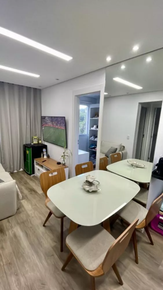 Apartamento à venda com 2 quartos, 38m² - Foto 2