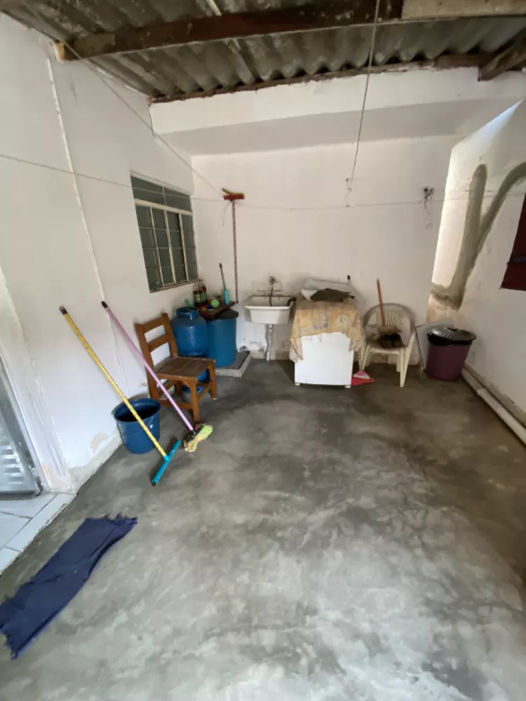 Casa à venda com 2 quartos, 150m² - Foto 7