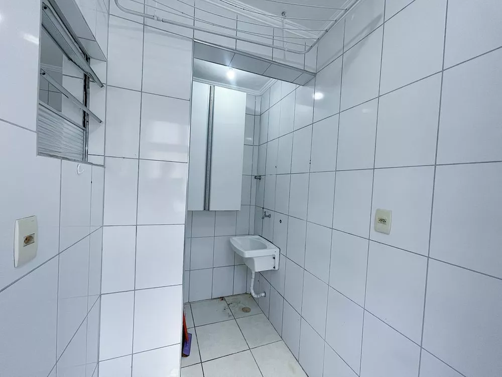 Apartamento para alugar com 2 quartos, 70m² - Foto 14