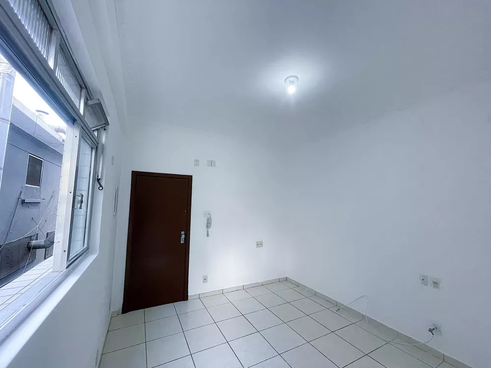 Apartamento para alugar com 2 quartos, 70m² - Foto 8