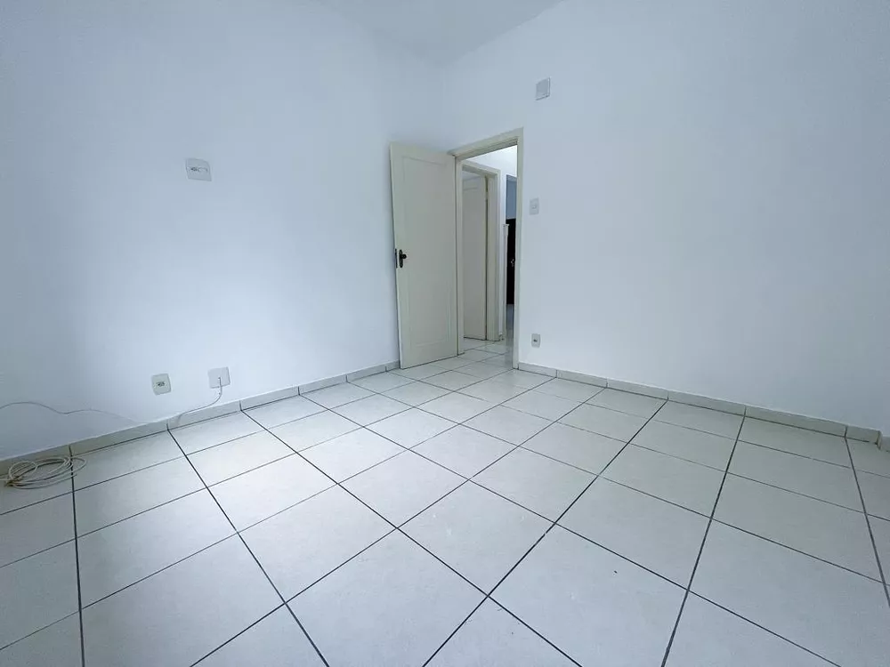 Apartamento para alugar com 2 quartos, 70m² - Foto 5