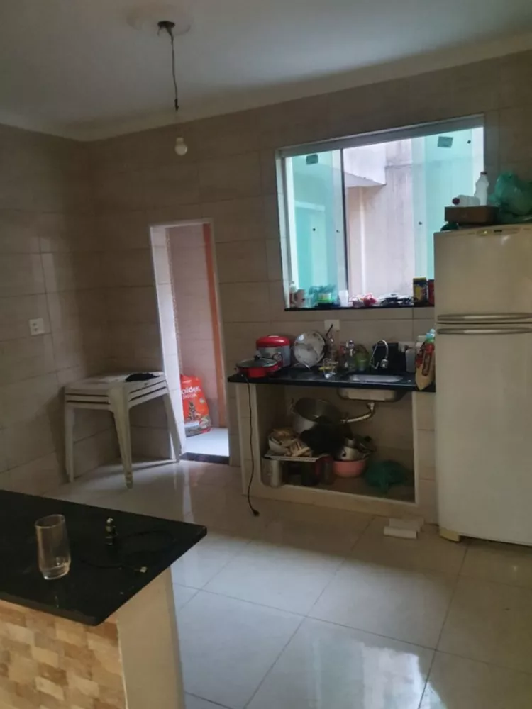 Casa à venda com 3 quartos, 175m² - Foto 3