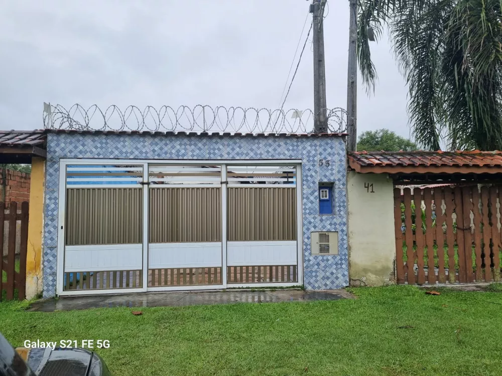 Casa à venda com 2 quartos, 250m² - Foto 1