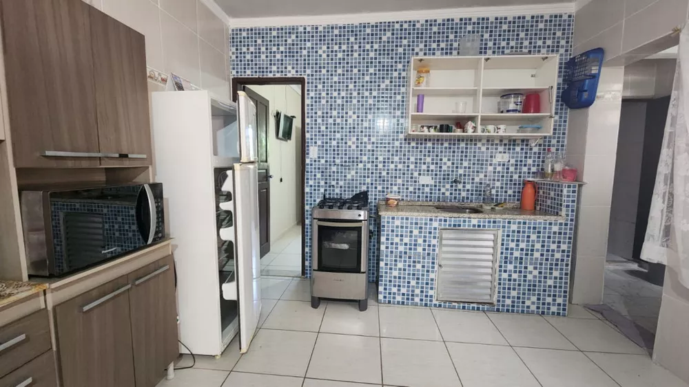 Casa à venda com 2 quartos, 250m² - Foto 8