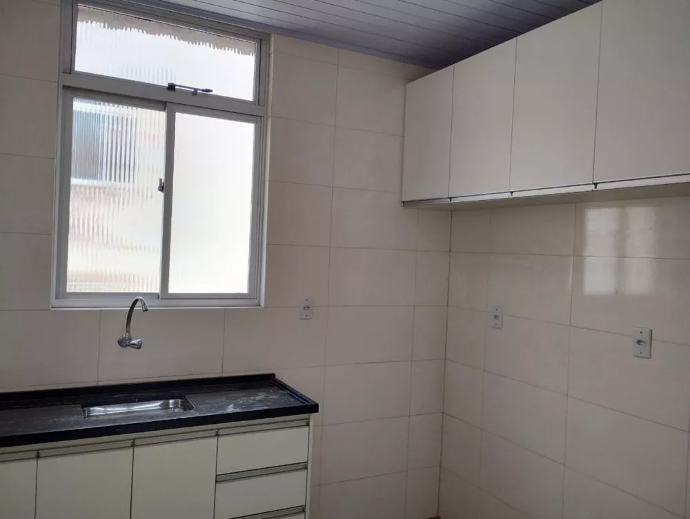 Apartamento à venda com 3 quartos, 68m² - Foto 3