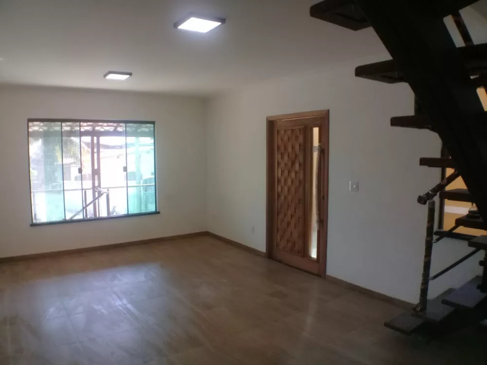 Casa, 3 quartos, 190 m² - Foto 1