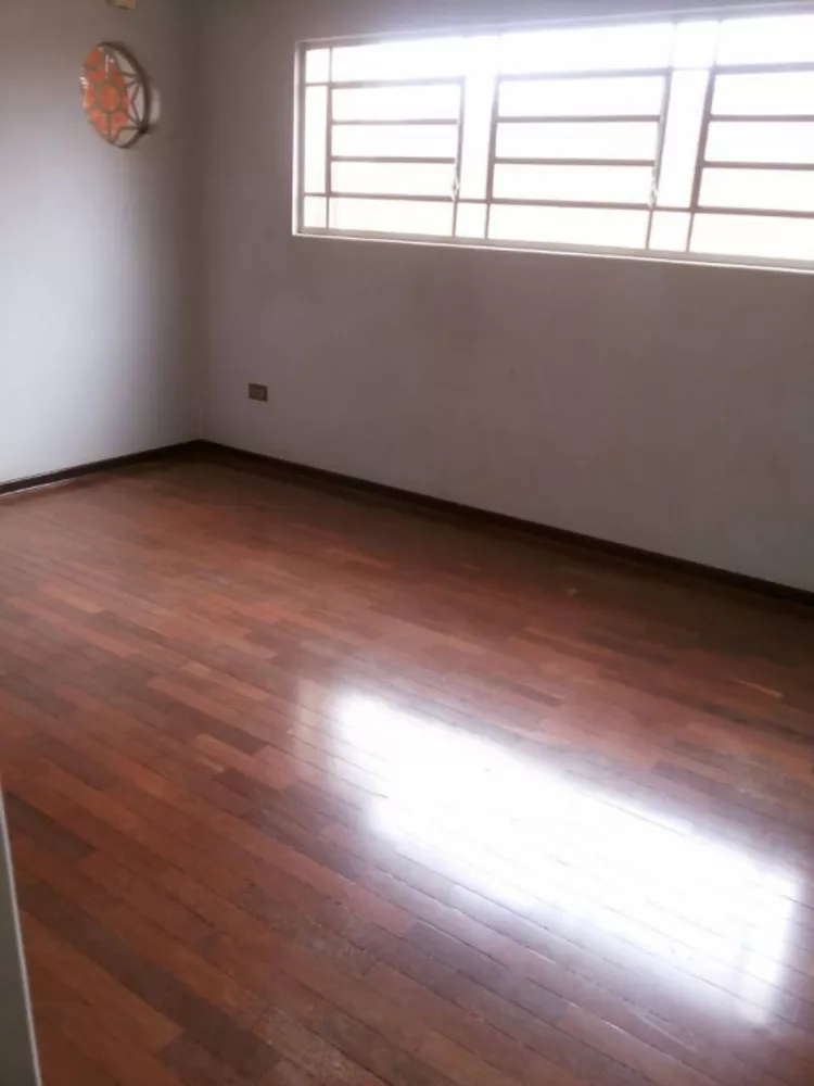 Casa à venda com 2 quartos, 150m² - Foto 4