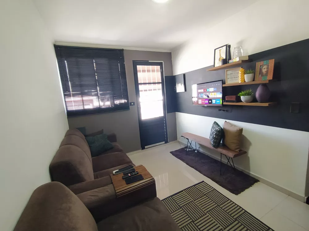 Casa à venda com 3 quartos, 120m² - Foto 2