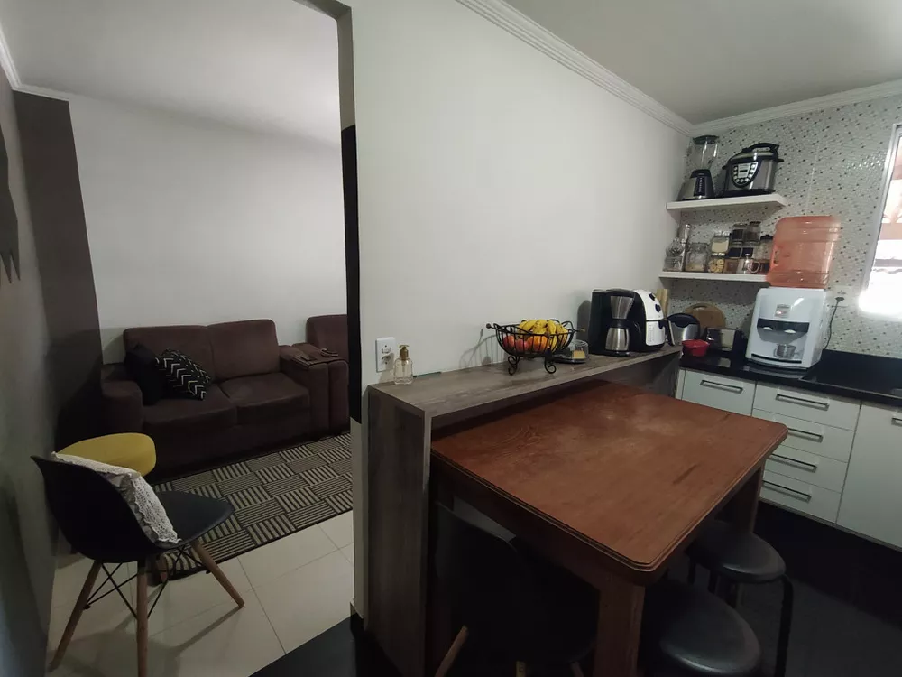 Casa à venda com 3 quartos, 120m² - Foto 4