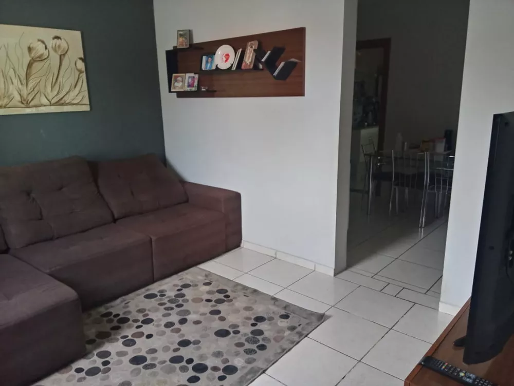 Apartamento à venda com 2 quartos, 75m² - Foto 2