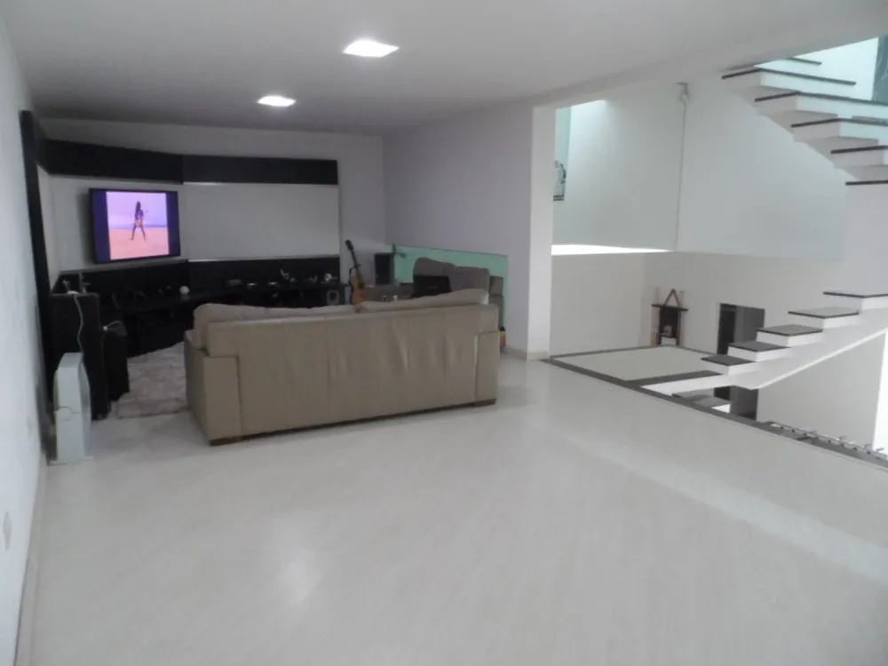 Casa, 3 quartos, 620 m² - Foto 2