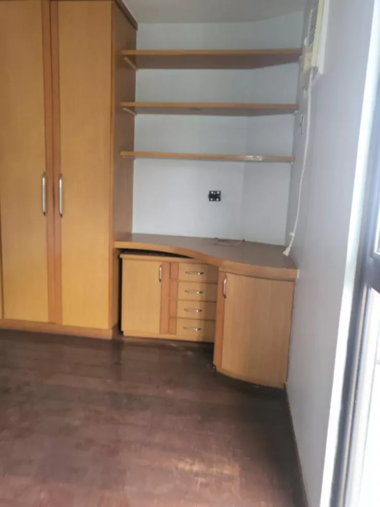 Apartamento para alugar com 3 quartos, 140m² - Foto 1