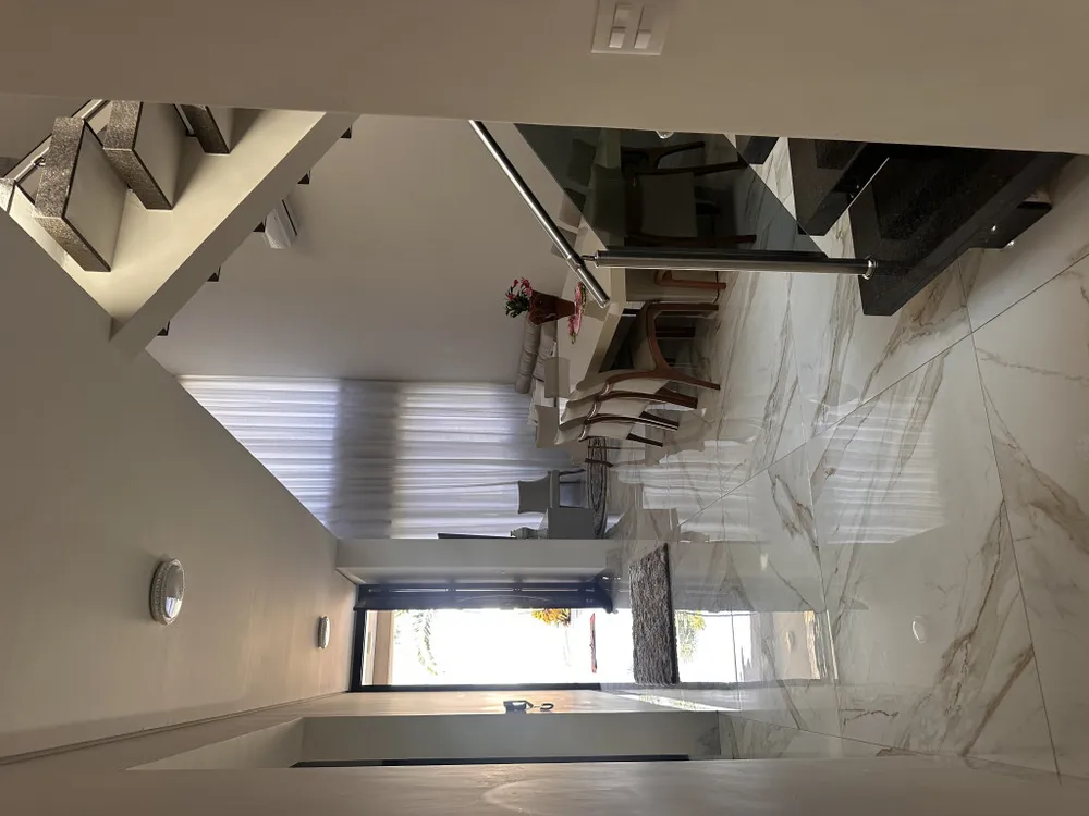 Casa, 4 quartos, 297 m² - Foto 1