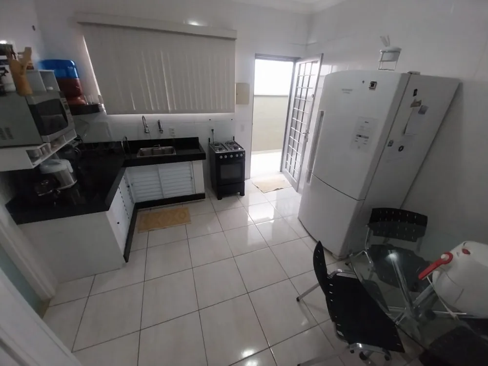 Casa, 3 quartos, 256 m² - Foto 4