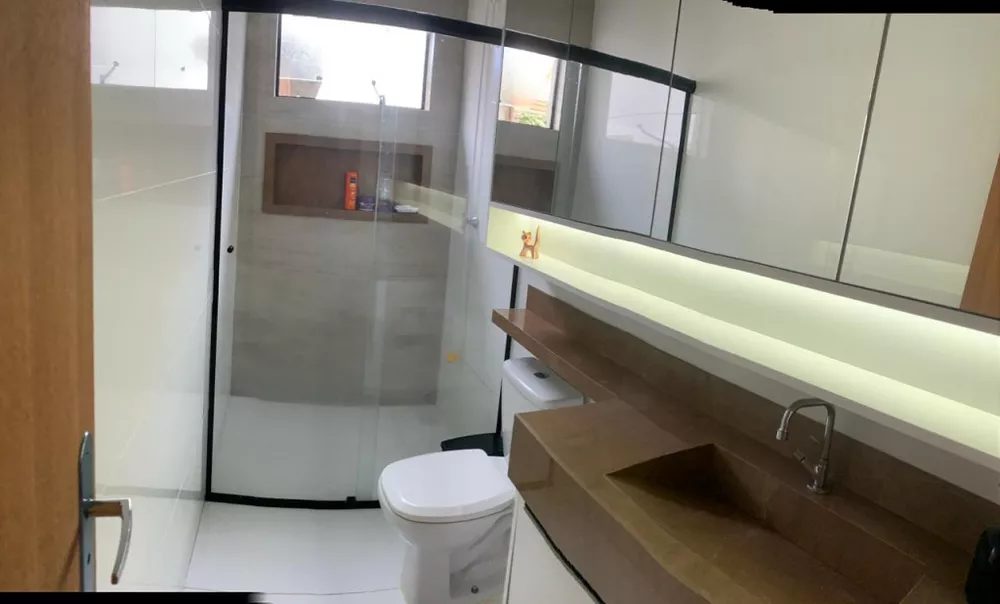 Casa à venda com 2 quartos, 90m² - Foto 3