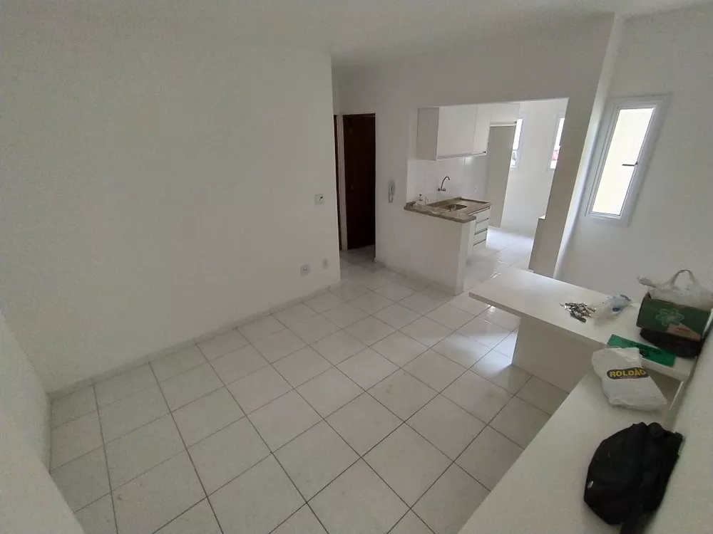 Apartamento à venda com 2 quartos, 48m² - Foto 3