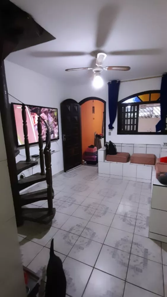 Casa à venda com 3 quartos, 52m² - Foto 8