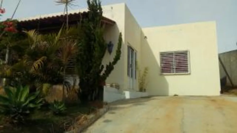 Casa, 4 quartos, 210 m² - Foto 1
