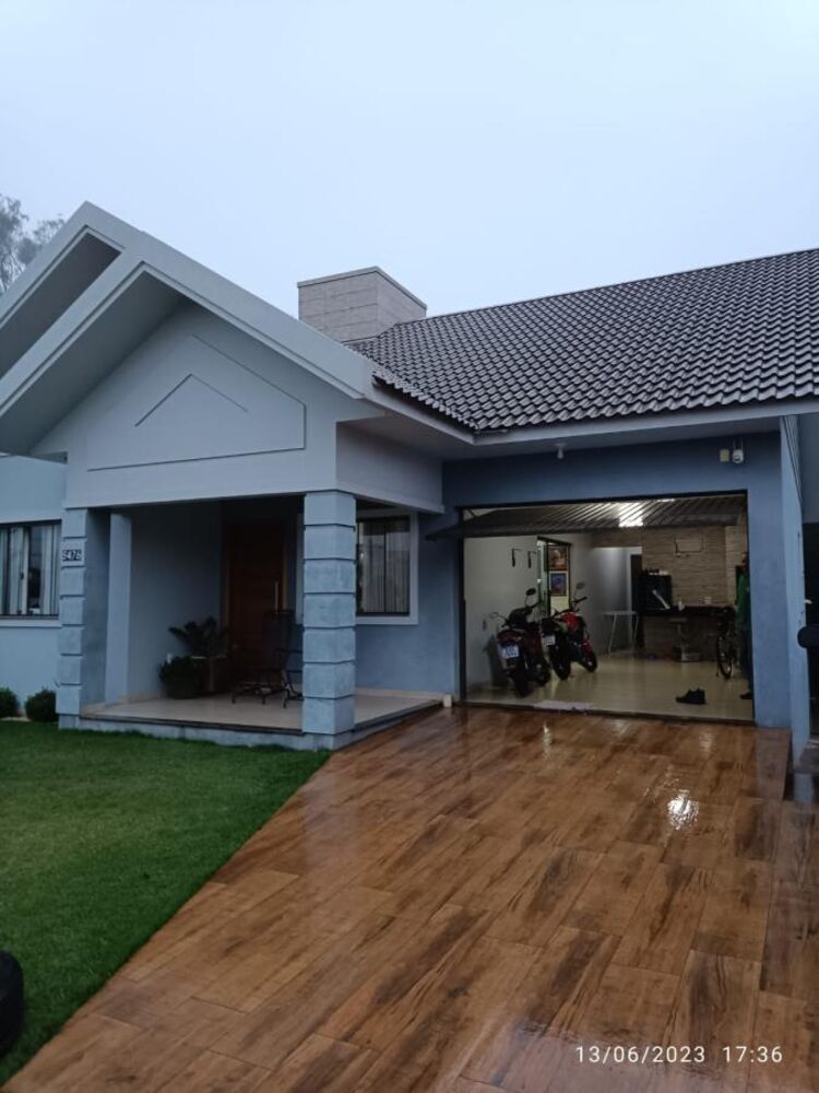Casa à venda com 3 quartos, 210m² - Foto 7