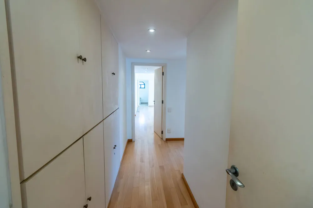 Apartamento, 3 quartos, 240 m² - Foto 4