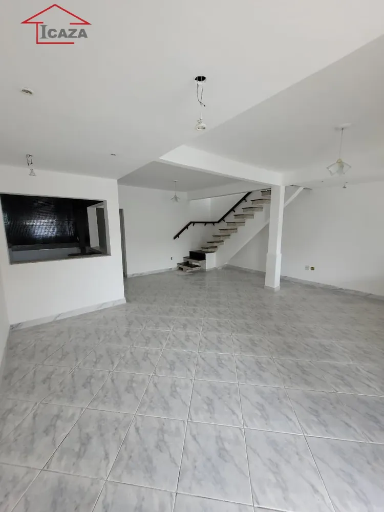 Casa, 3 quartos, 315 m² - Foto 2
