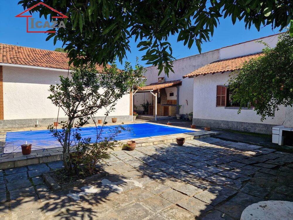 Casa à venda com 3 quartos, 162m² - Foto 2