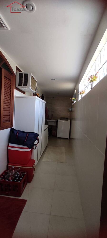 Casa à venda com 2 quartos, 90m² - Foto 3