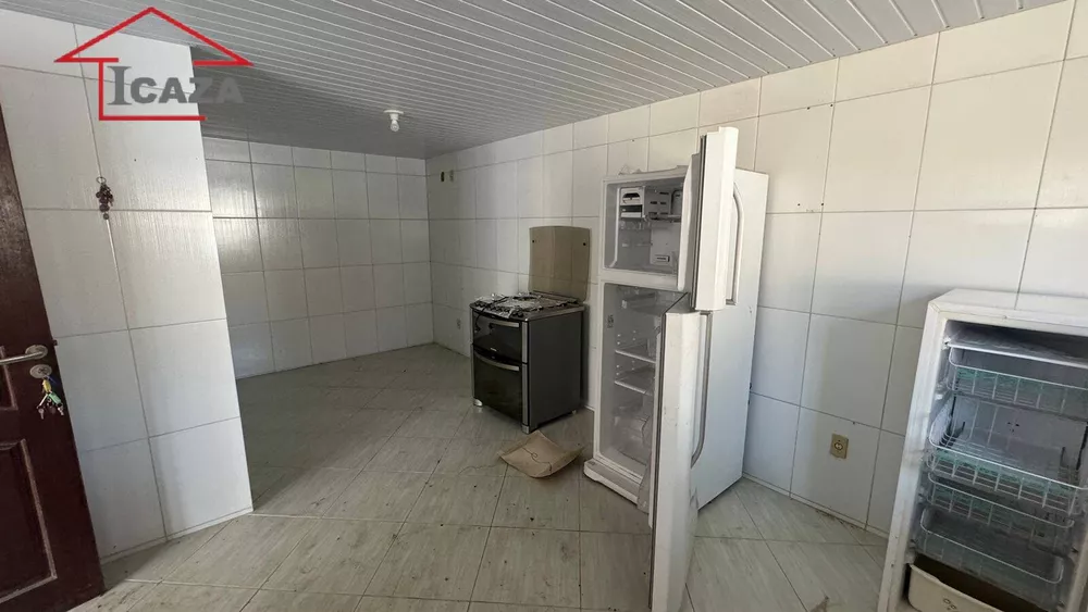 Casa à venda com 2 quartos, 209m² - Foto 3