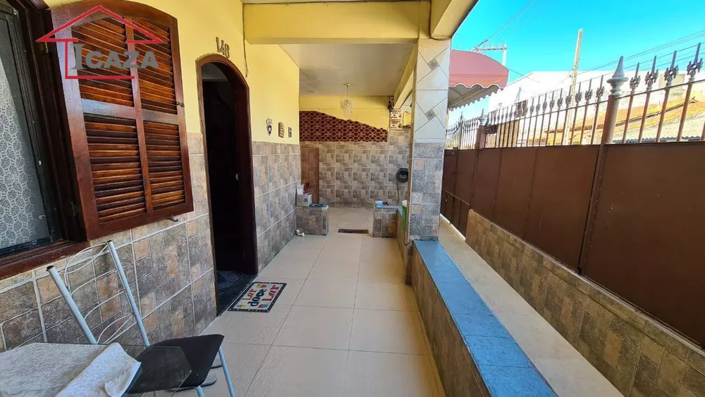 Casa à venda com 4 quartos, 280m² - Foto 4