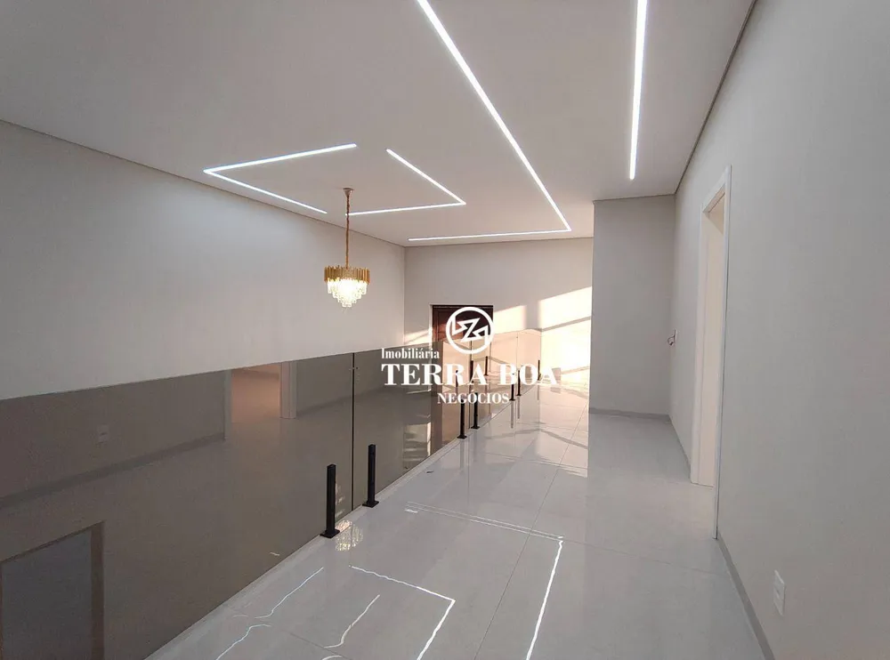 Sobrado, 3 quartos, 302 m² - Foto 1