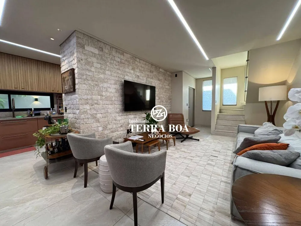 Sobrado, 3 quartos, 220 m² - Foto 1